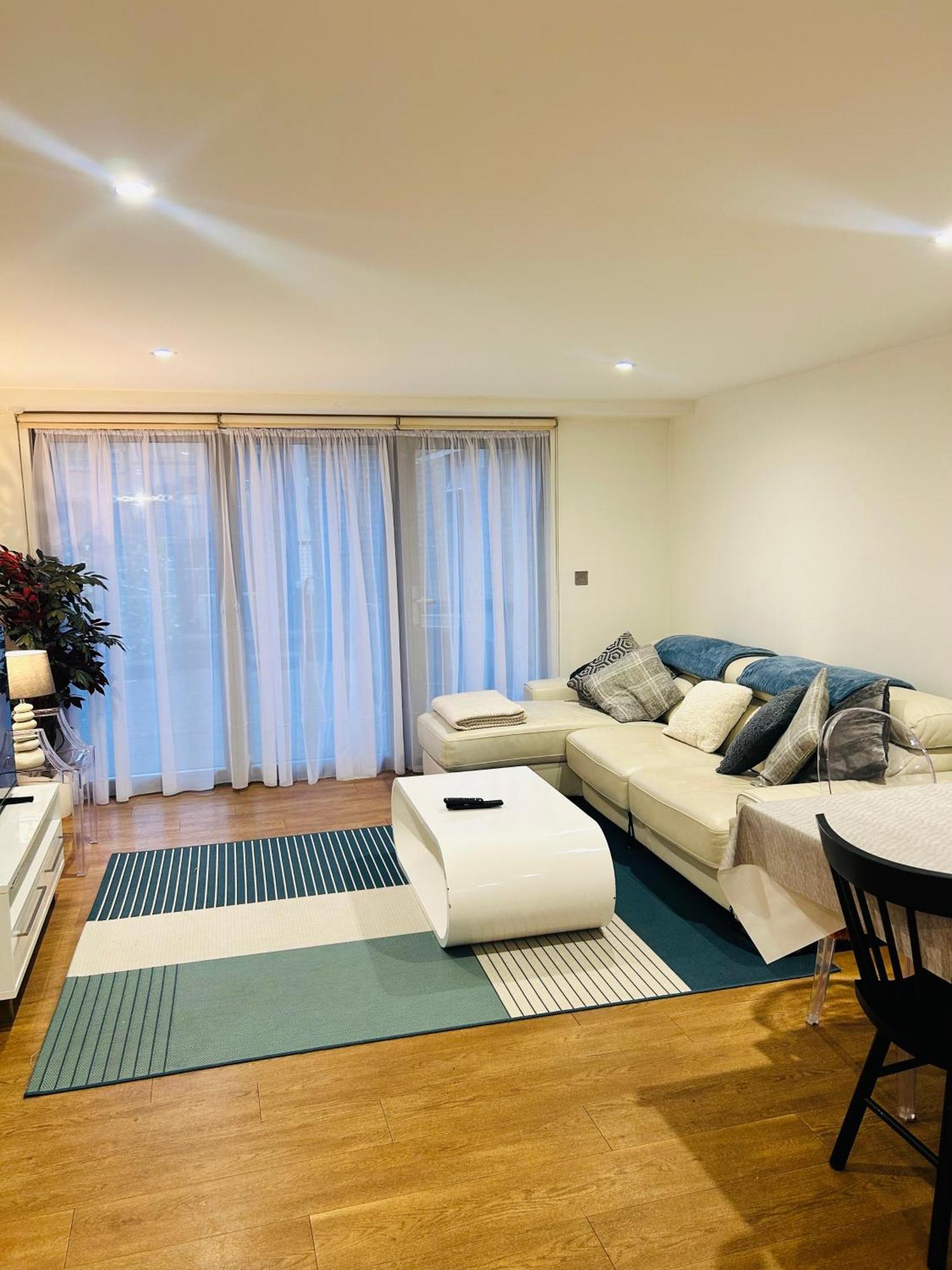 Modern 2 Bed 2 Bath Apartment With Outdoor Space Hyde Park Londyn Zewnętrze zdjęcie